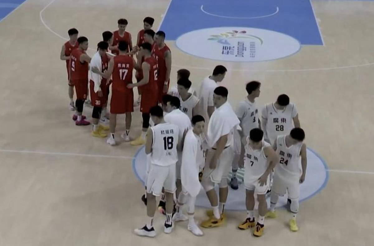 今晨深圳男篮备战全明星赛；复出首秀细节曝光；媒体盛赞；心理建设被强调(cba总决赛关键战今晚上演稠州众将再出发)