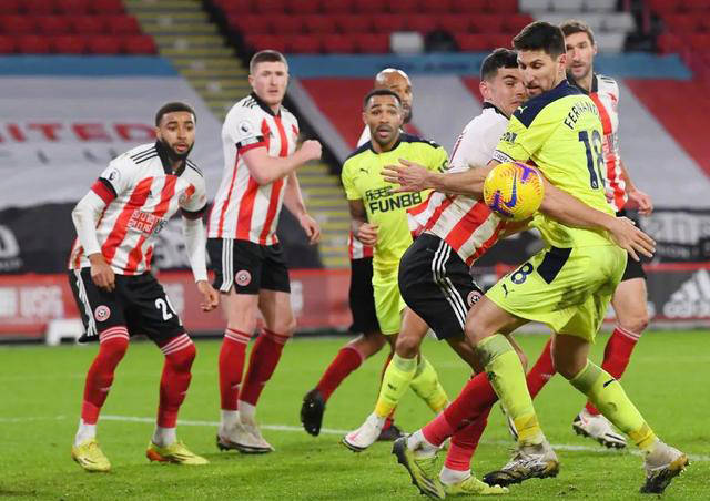  里程碑夜！纽卡斯尔迎来里程碑，中超清晨刷纪录，悬念犹存，更衣室氛围转暖