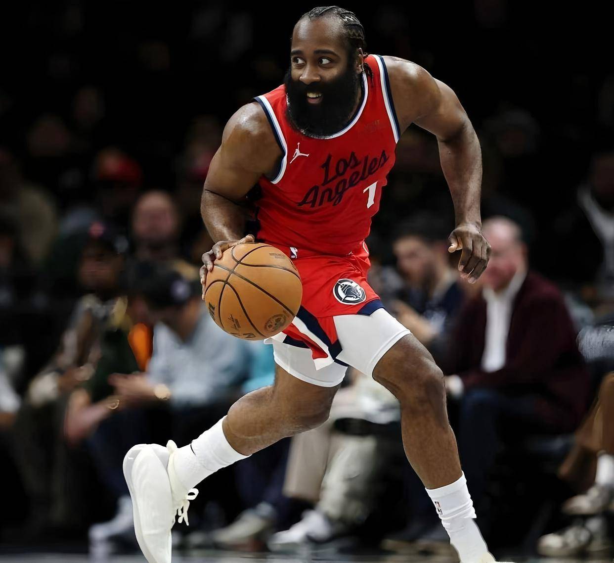 关于哈登在公牛比赛中挺进下一轮,势不可挡引发热议!的信息 关于哈登在公牛比赛中挺进下一轮,势不可挡引发热议!的信息